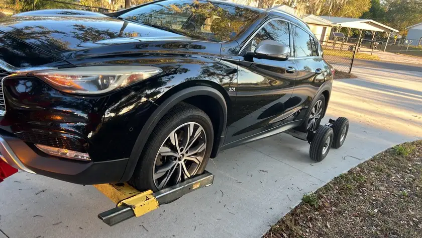 Towing dollies